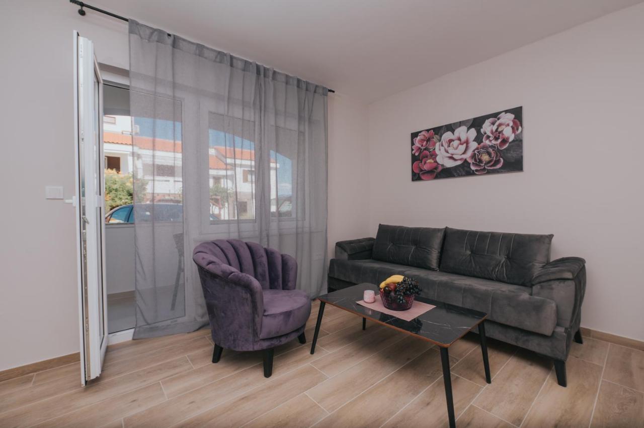 Apartments Virgine Maria I Baska  Bagian luar foto