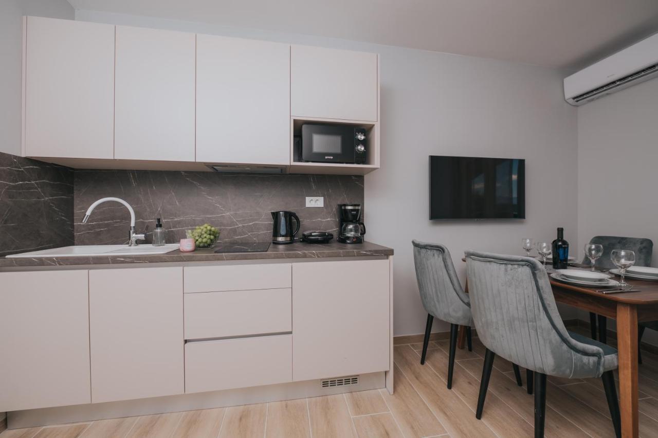 Apartments Virgine Maria I Baska  Bagian luar foto