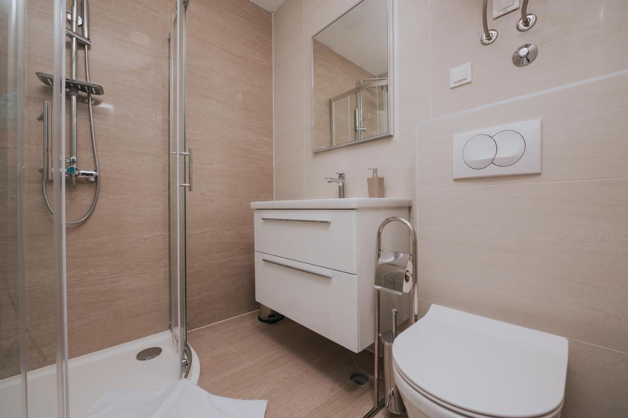 Apartments Virgine Maria I Baska  Bagian luar foto