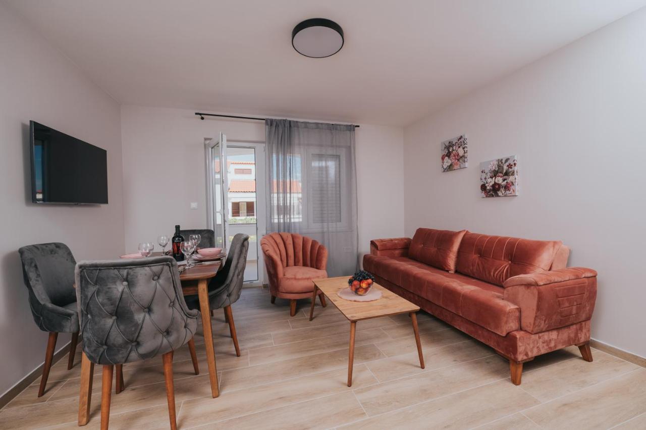 Apartments Virgine Maria I Baska  Bagian luar foto