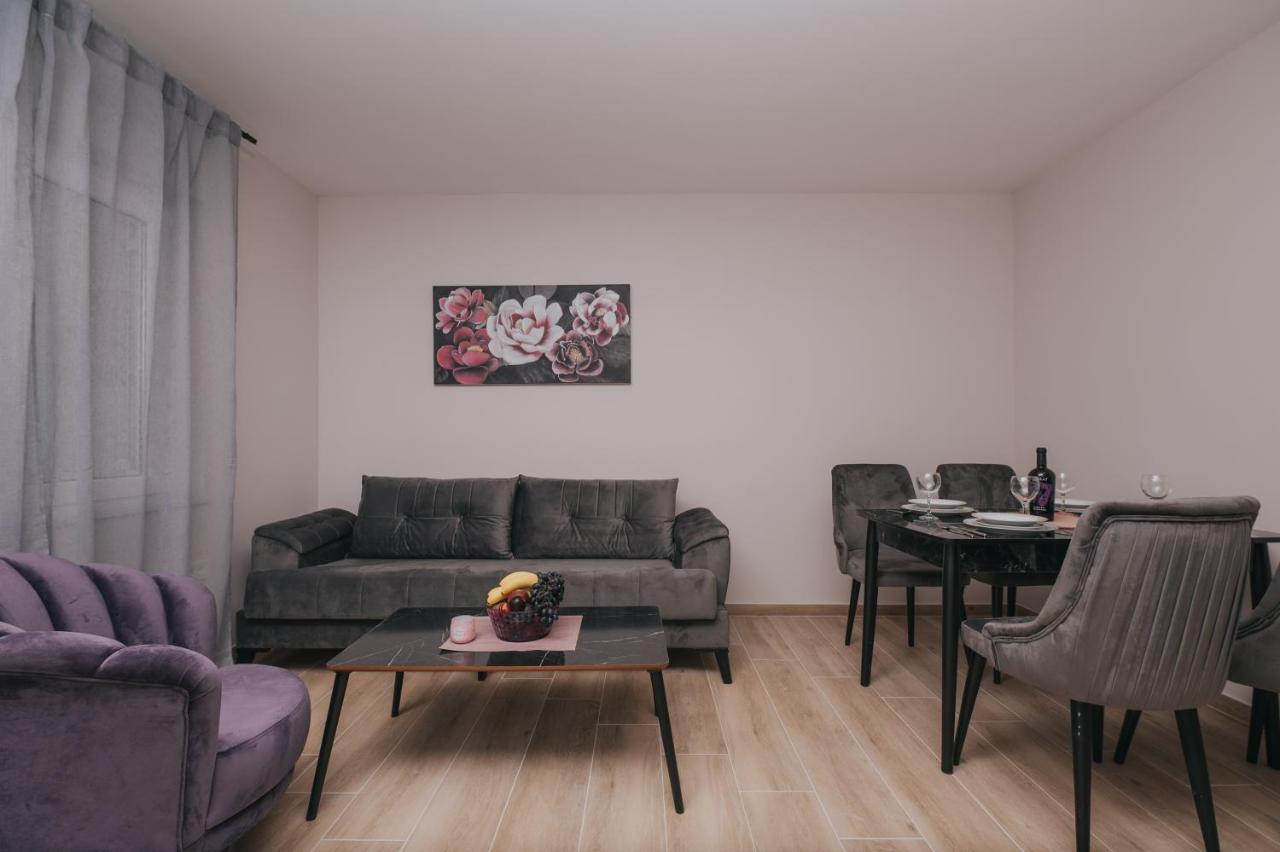 Apartments Virgine Maria I Baska  Bagian luar foto