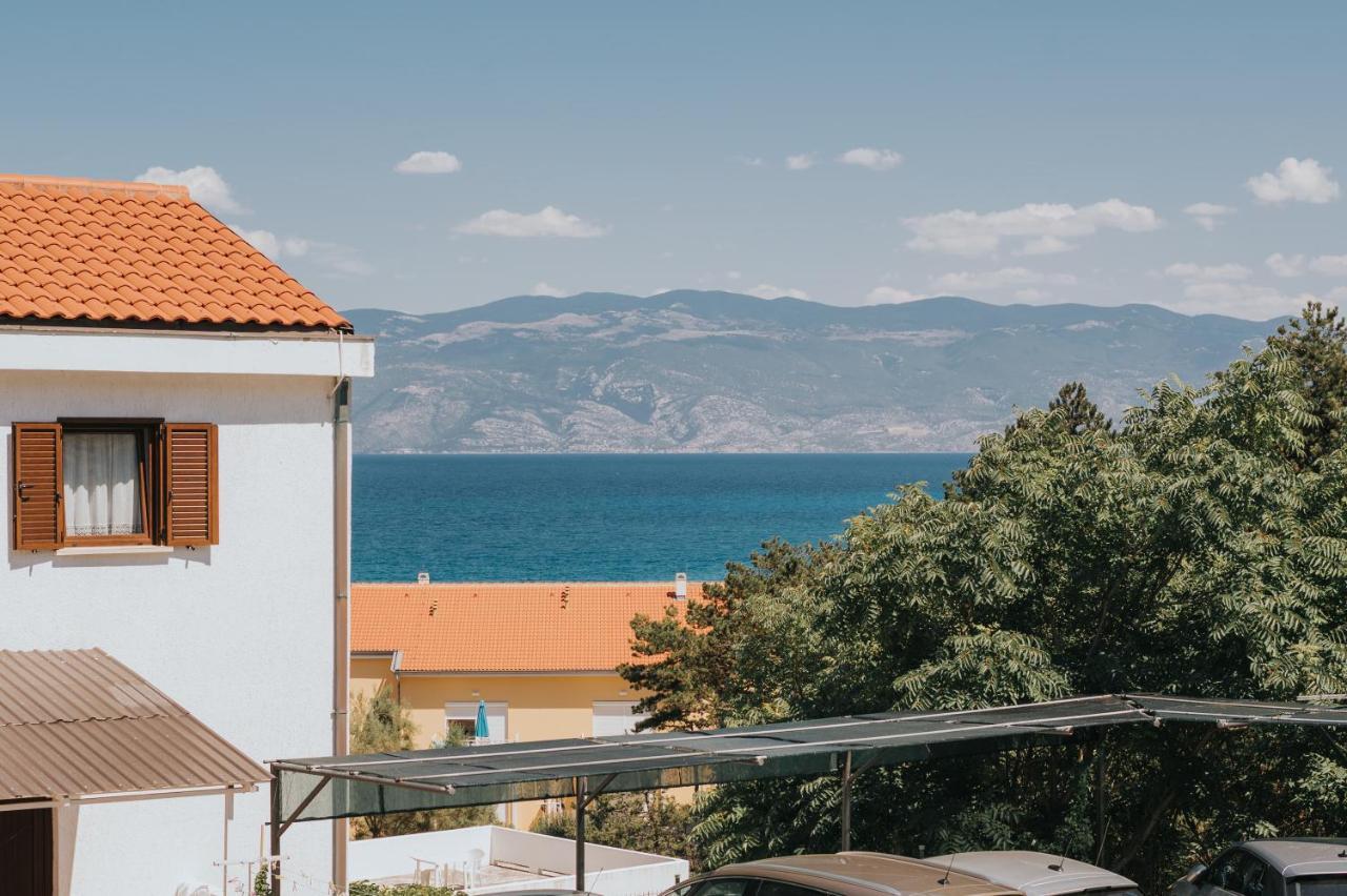 Apartments Virgine Maria I Baska  Bagian luar foto