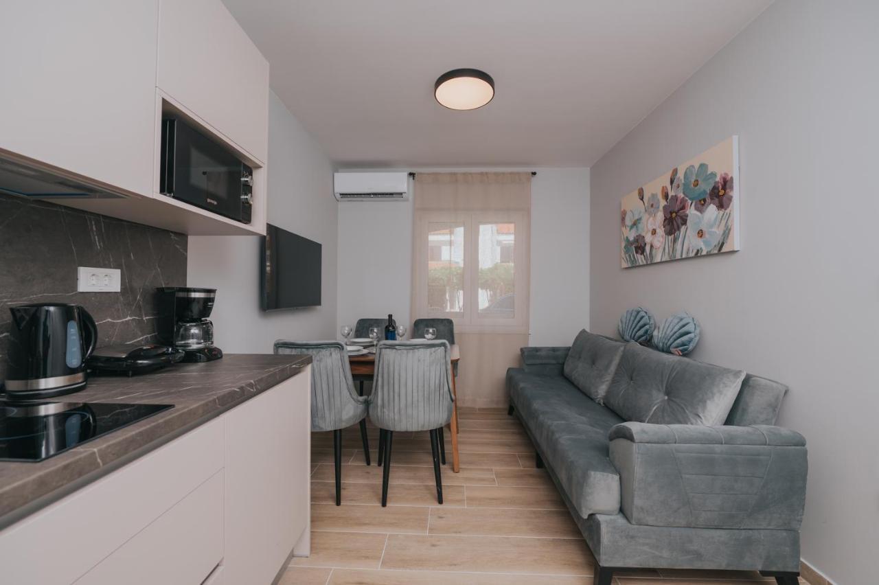 Apartments Virgine Maria I Baska  Bagian luar foto
